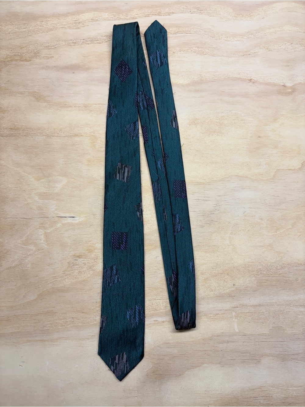 Vintage Gucci Teal Diamond Motif Men's Tie